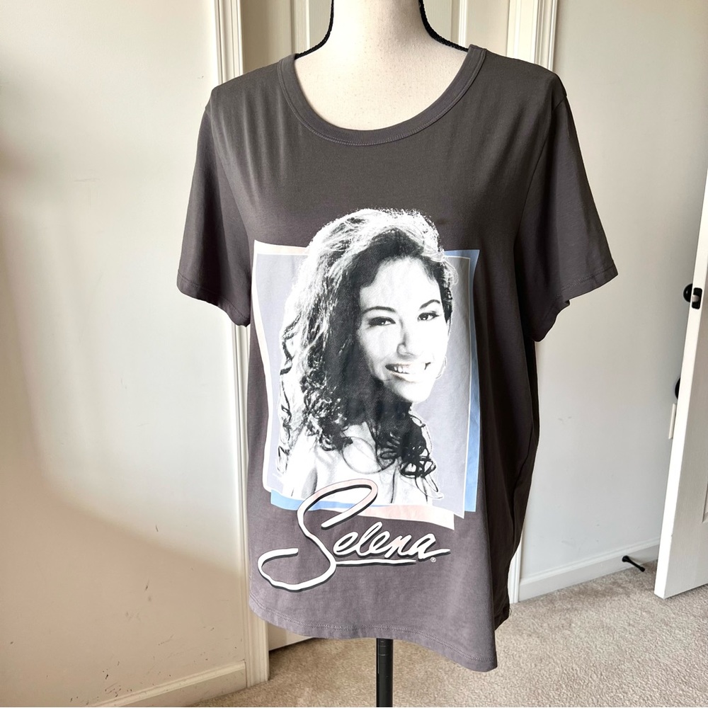 SELENA Official Merchandise Gray Short Sleeve T-Shirt—SZ. XXL